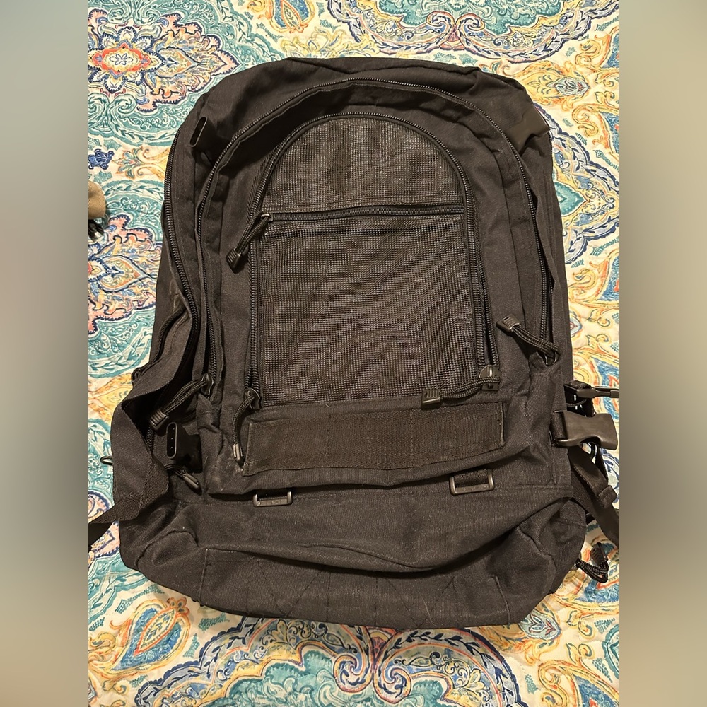 Piper Gear Bugout Bag Expanding Backpack Waist Belt Back Bars Carry on